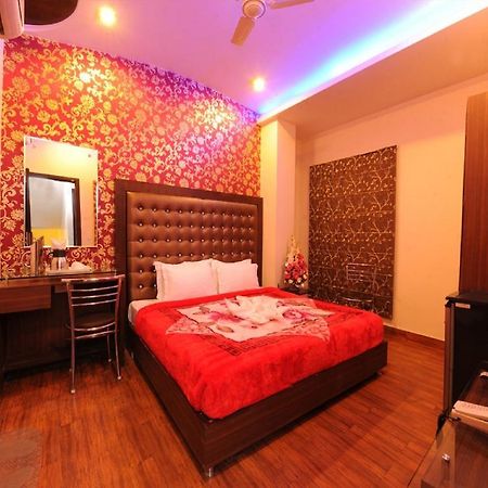 Hotel Pearl Inn & Suites Amritsar Exteriör bild